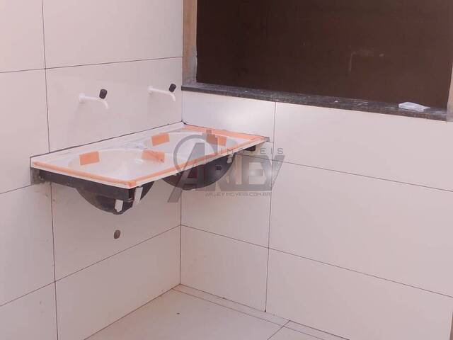 CASAS USADA / SBPE para Venda em Montes Claros - 5
