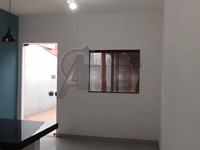 CASAS USADA / SBPE para Venda em Montes Claros - 5
