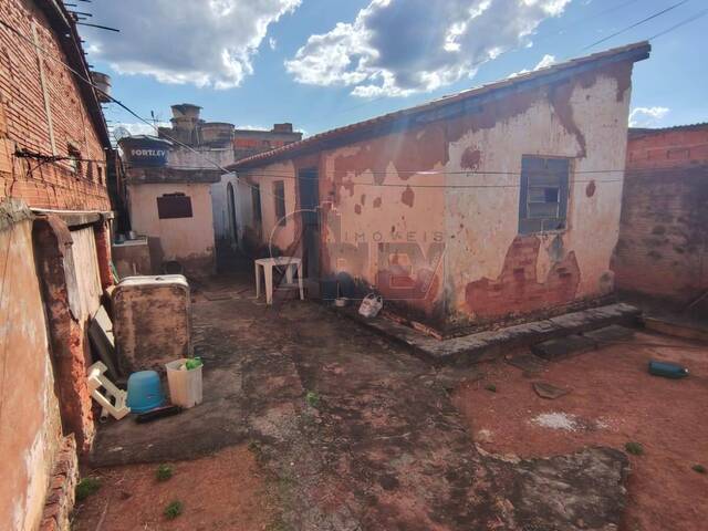 #6821 - CASAS USADA / SBPE para Venda em Montes Claros - MG - 2