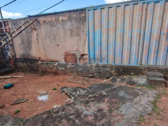 CASAS USADA / SBPE para Venda em Montes Claros - 5