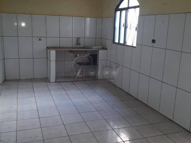 #6834 - CASAS USADA / SBPE para Venda em Montes Claros - MG - 3