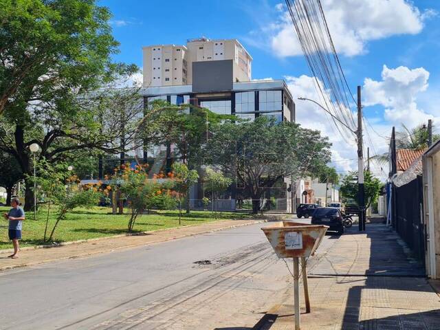 APARTAMENTO USADO para Venda em Montes Claros - 4