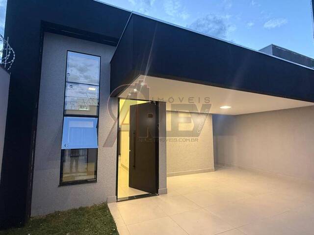 #6911 - CASAS ALTO PADRÃO para Venda em Montes Claros - MG - 1