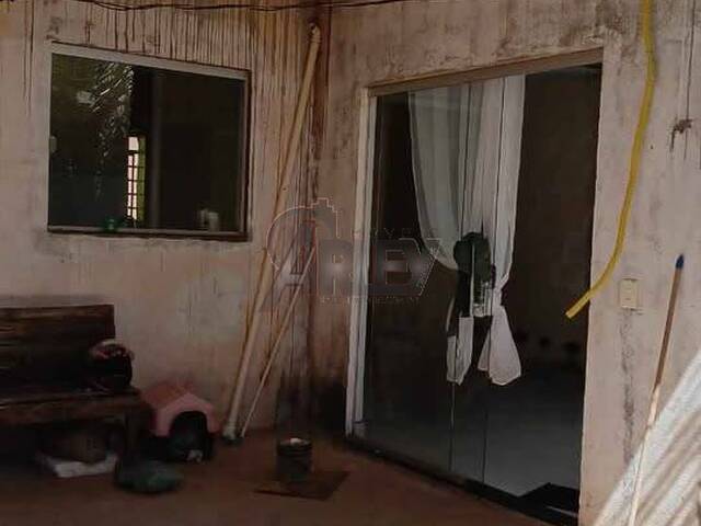 CASAS USADA / SBPE para Venda em Montes Claros - 5