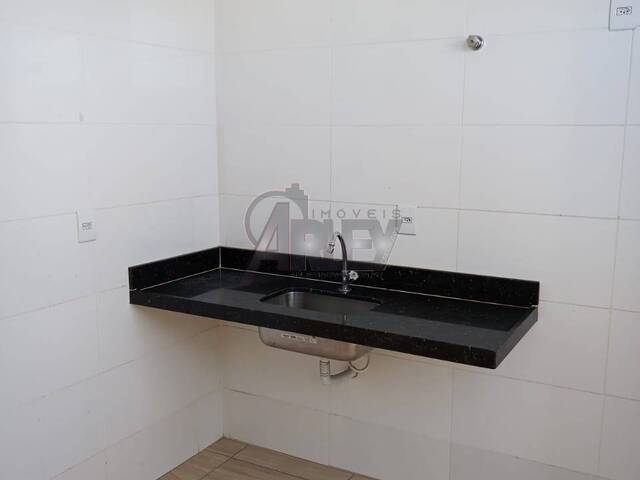 APARTAMENTO USADO para Venda em Montes Claros - 5