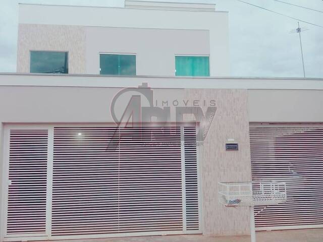 #6915 - APARTAMENTO USADO para Venda em Montes Claros - MG - 1