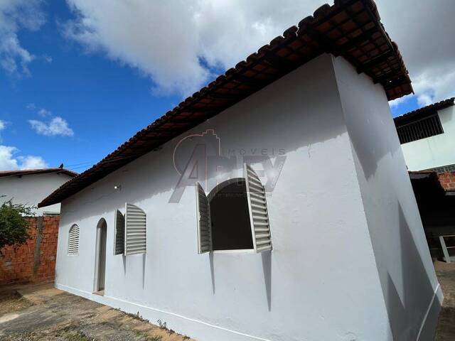 #6918 - CASAS USADA / SBPE para Venda em Montes Claros - MG - 1