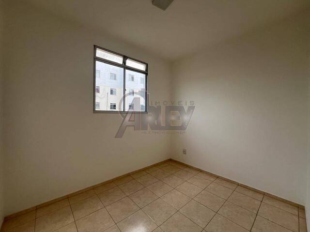 APARTAMENTO USADO para Venda em Montes Claros - 4