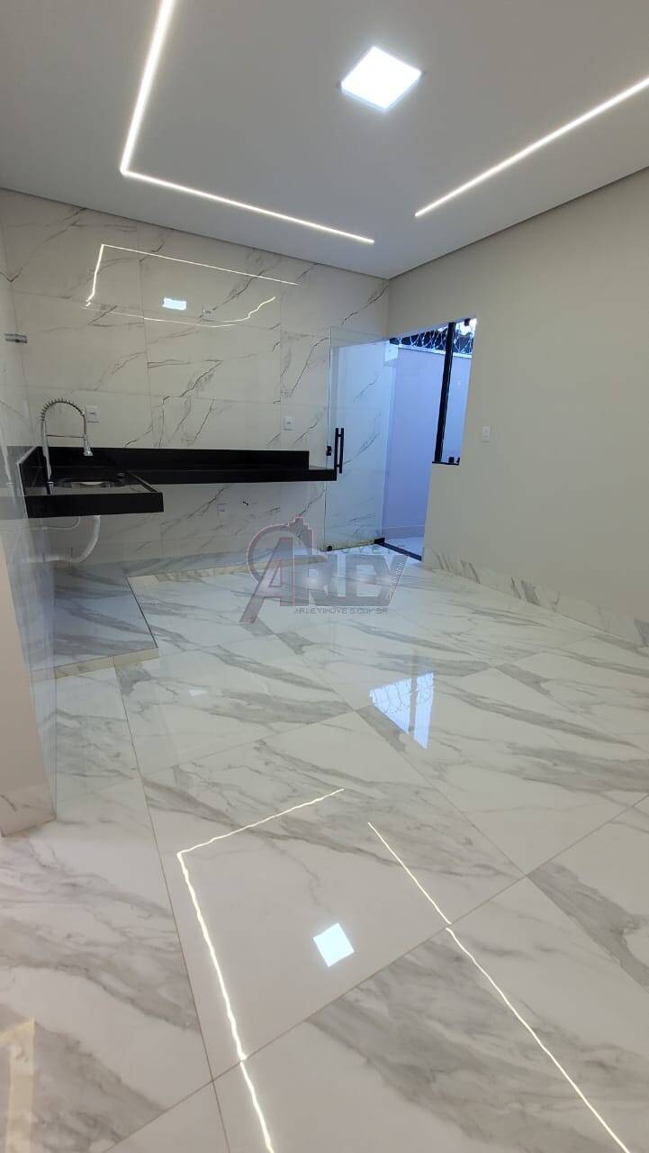 Casa à venda com 3 quartos, 135m² - Foto 4