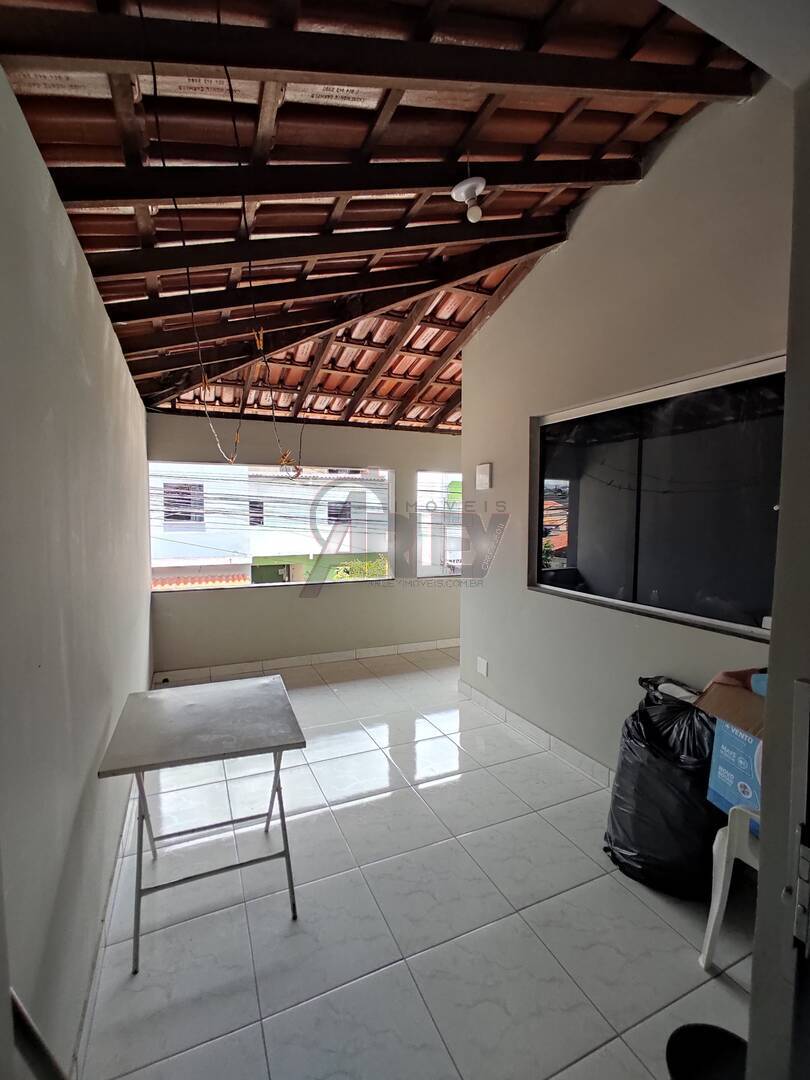 Casa à venda com 4 quartos, 150m² - Foto 8