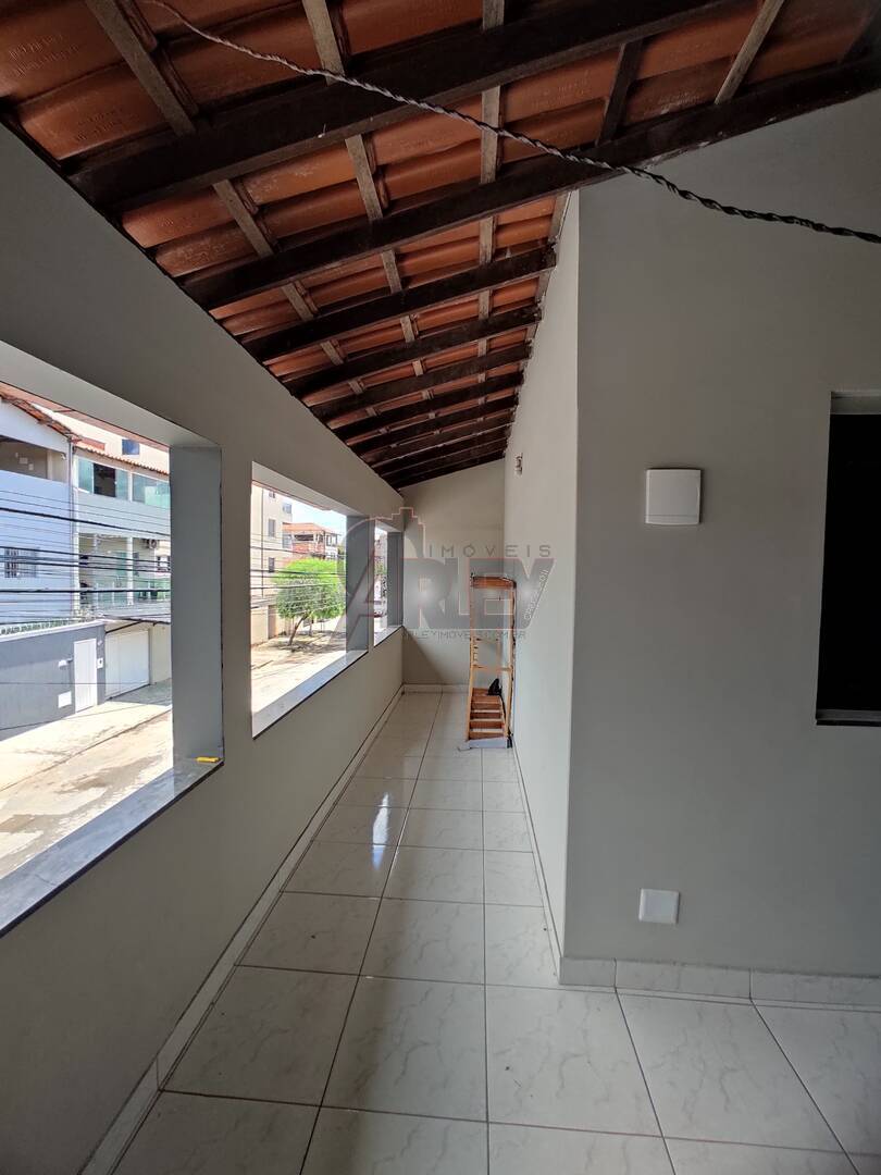 Casa à venda com 4 quartos, 150m² - Foto 9