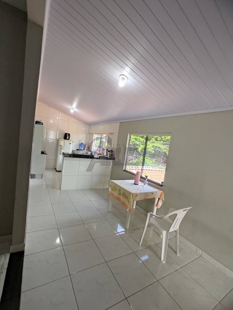 Casa à venda com 4 quartos, 150m² - Foto 12