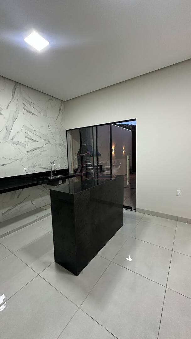 Casa à venda com 2 quartos, 100m² - Foto 6