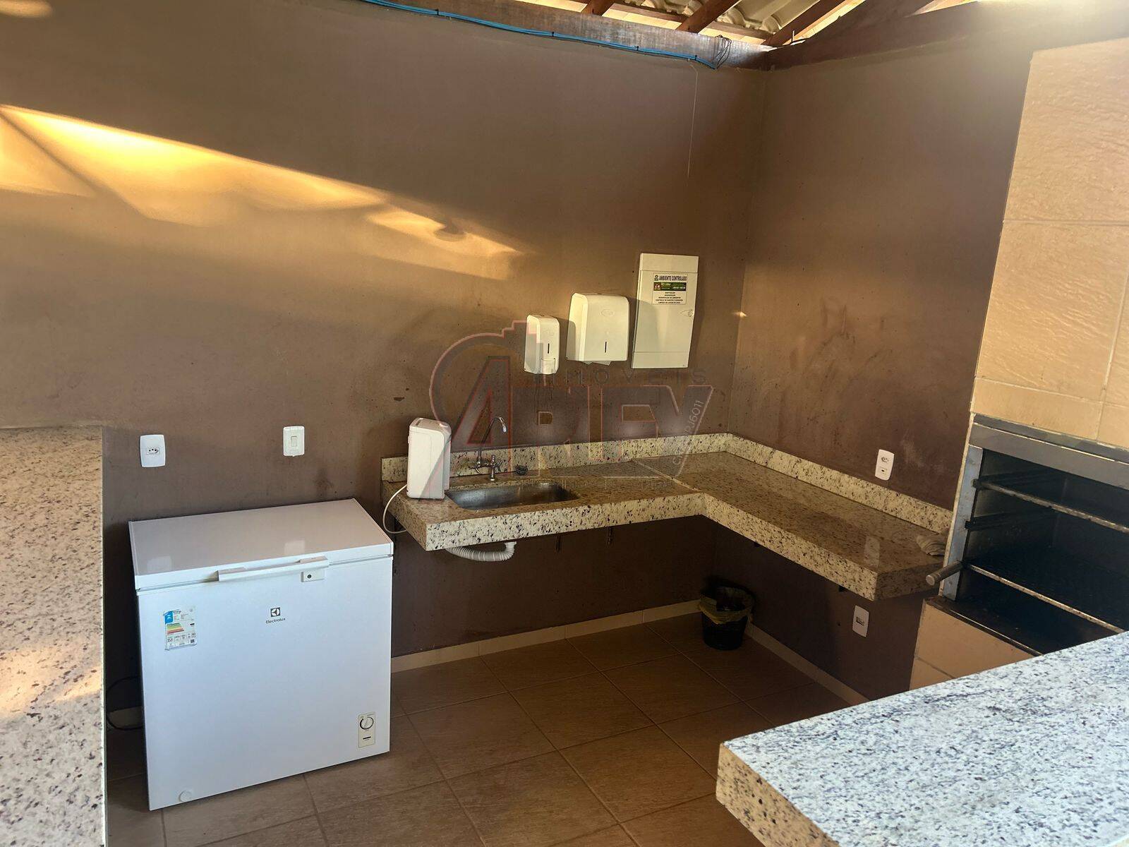 Apartamento à venda com 2 quartos, 44m² - Foto 16
