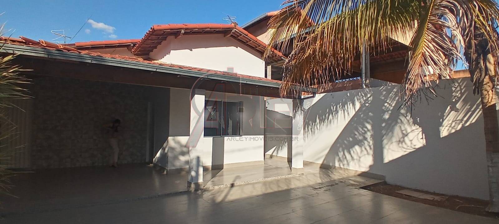 Casa à venda com 3 quartos - Foto 2