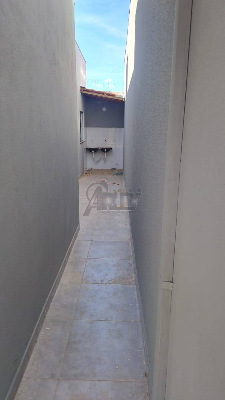 Casa à venda com 2 quartos, 50m² - Foto 5