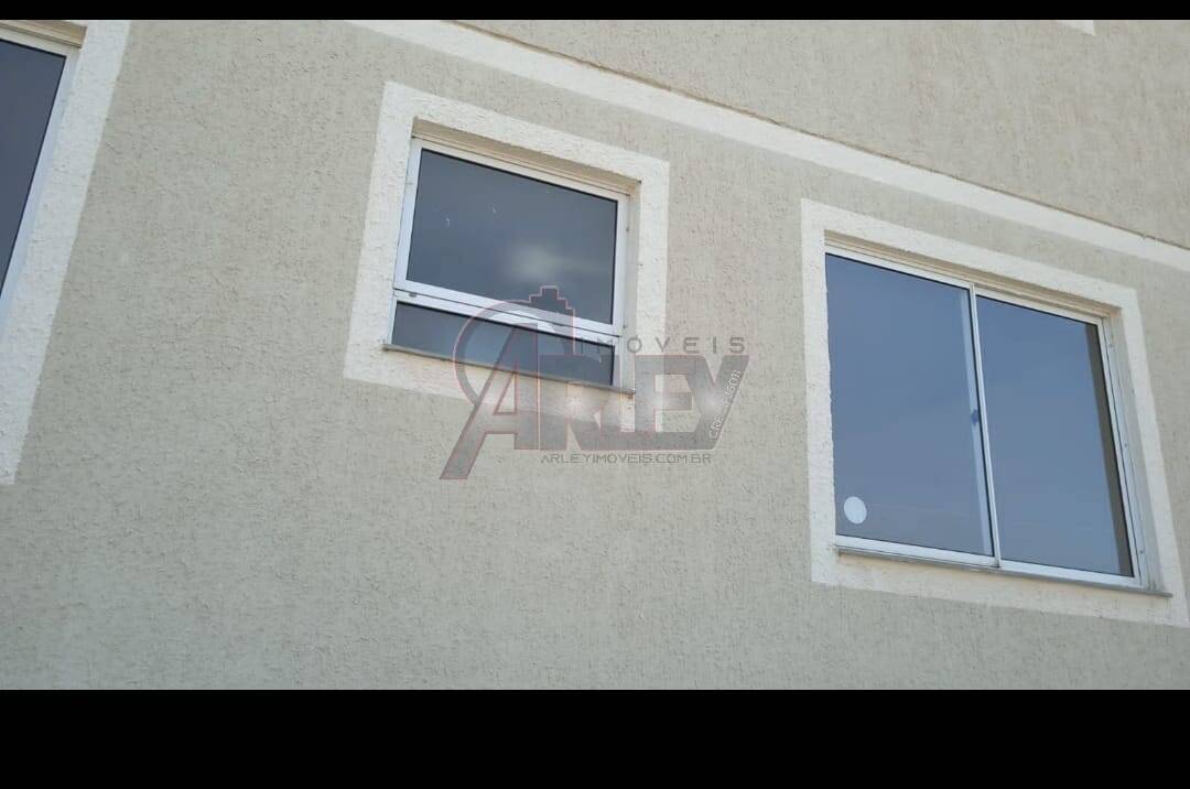 Apartamento à venda com 2 quartos, 60m² - Foto 2