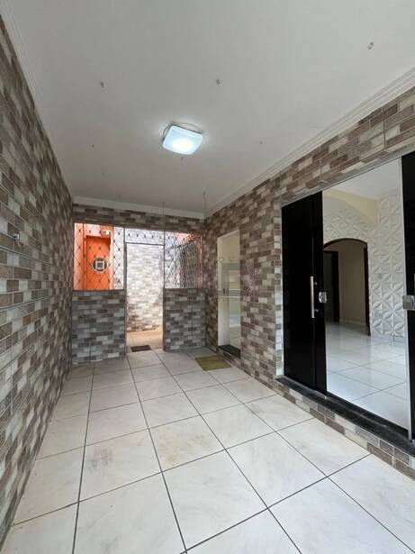Casa à venda com 3 quartos - Foto 2