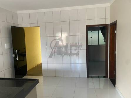 Casa à venda com 3 quartos, 70m² - Foto 8