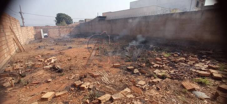Terreno à venda, 360m² - Foto 1