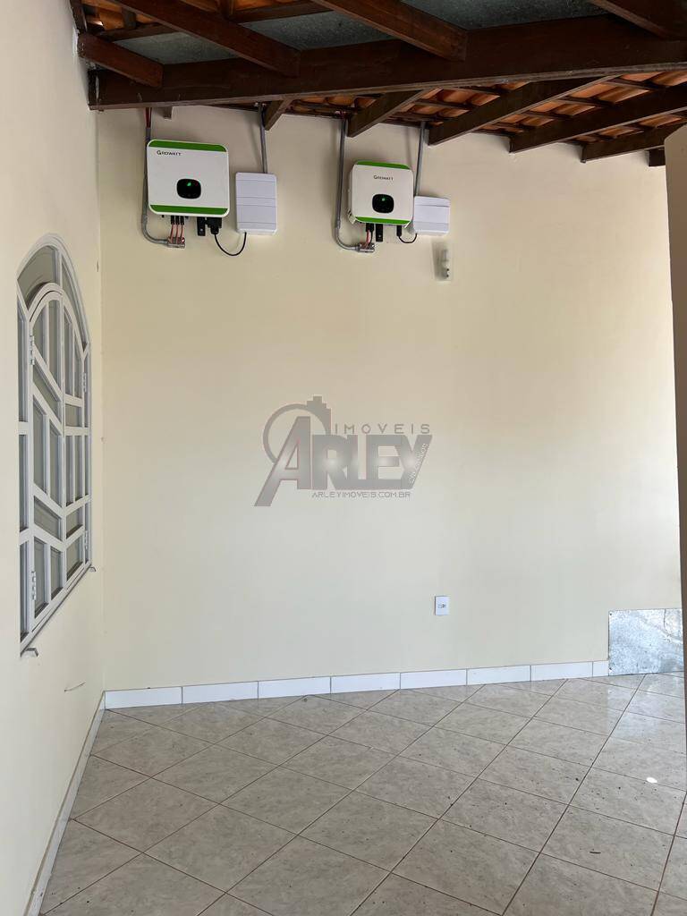Casa à venda com 5 quartos, 240m² - Foto 25