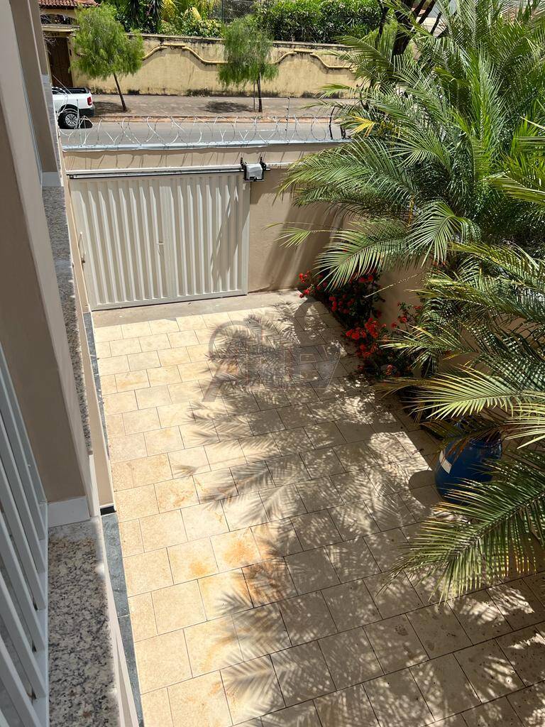 Casa à venda com 5 quartos, 240m² - Foto 27