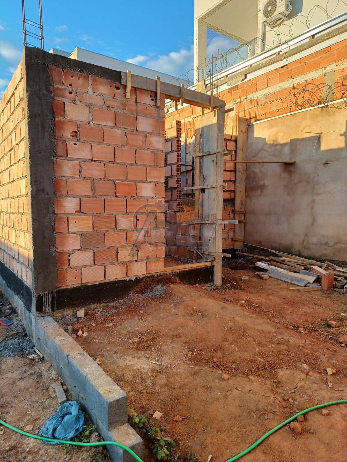 Casa à venda com 3 quartos, 63m² - Foto 5