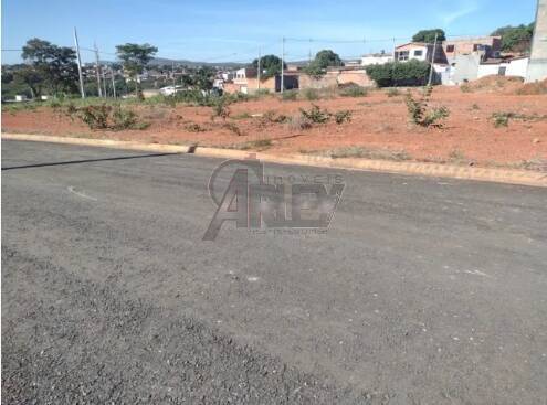 Terreno à venda, 250m² - Foto 1