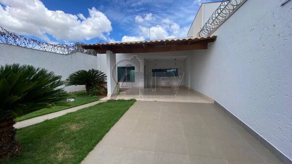 Casa à venda com 2 quartos, 110m² - Foto 3