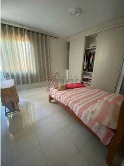Casa à venda com 5 quartos, 480m² - Foto 2