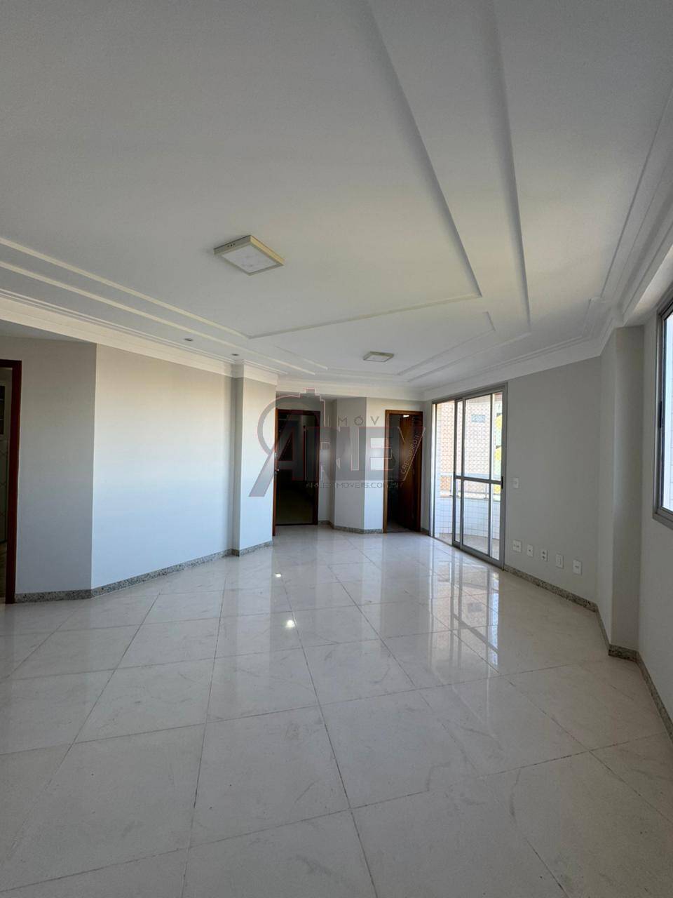 Apartamento à venda com 3 quartos - Foto 4