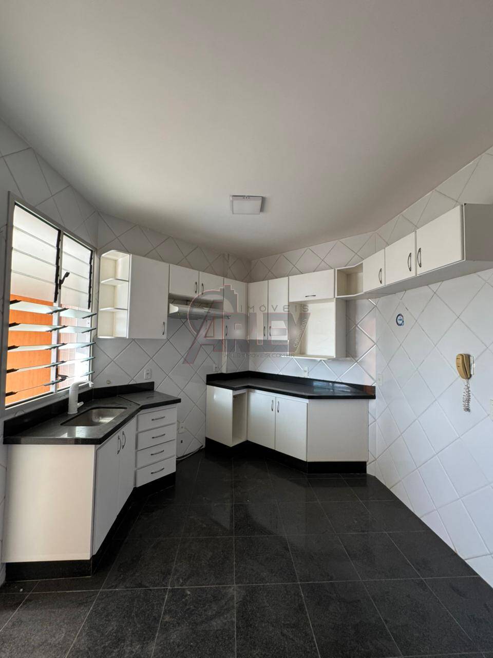 Apartamento à venda com 3 quartos - Foto 12