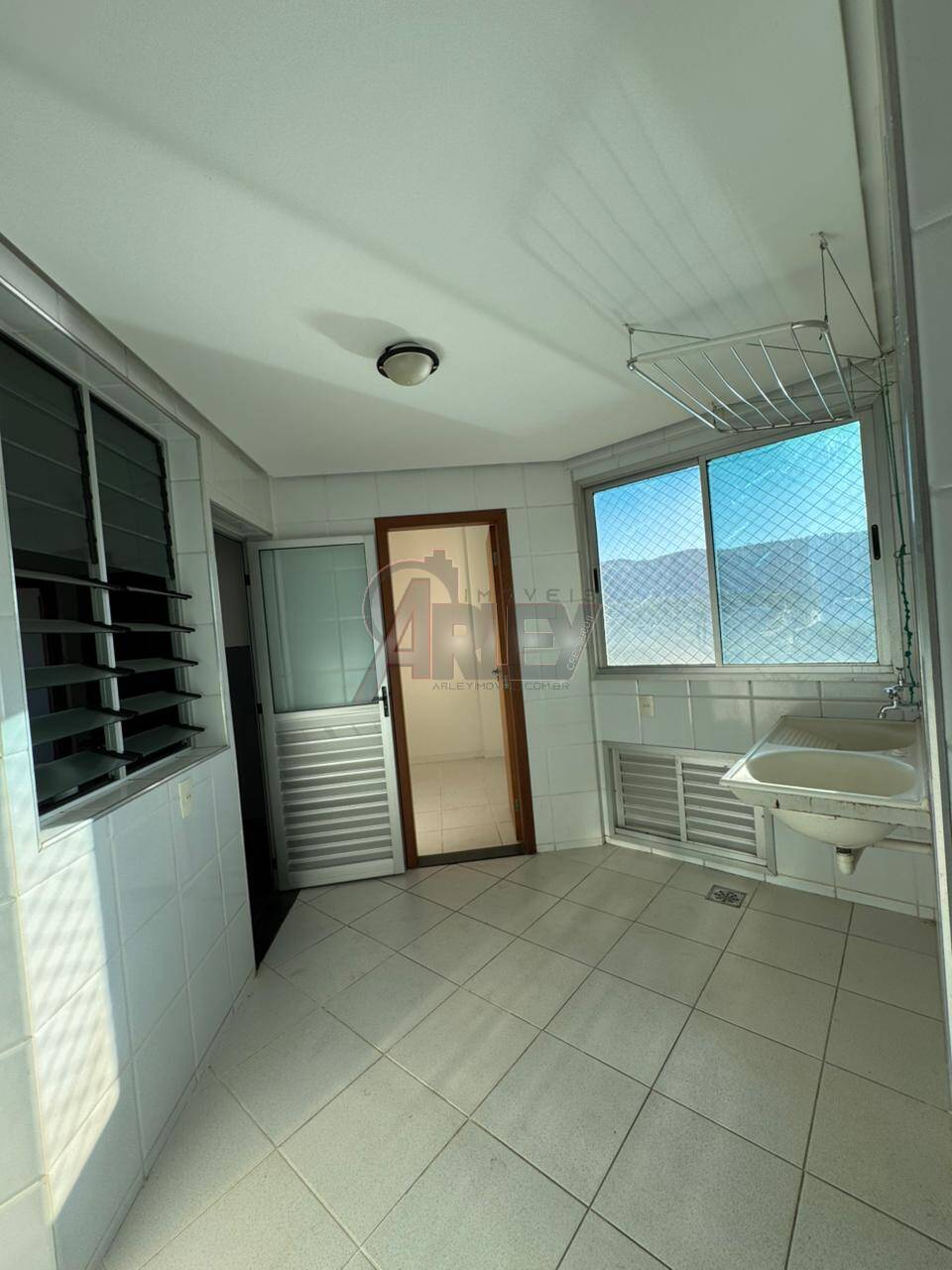 Apartamento à venda com 3 quartos - Foto 13