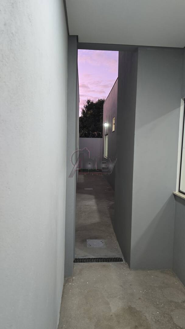 Casa à venda com 3 quartos, 75m² - Foto 14