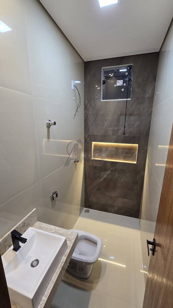 Casa à venda com 3 quartos, 75m² - Foto 16