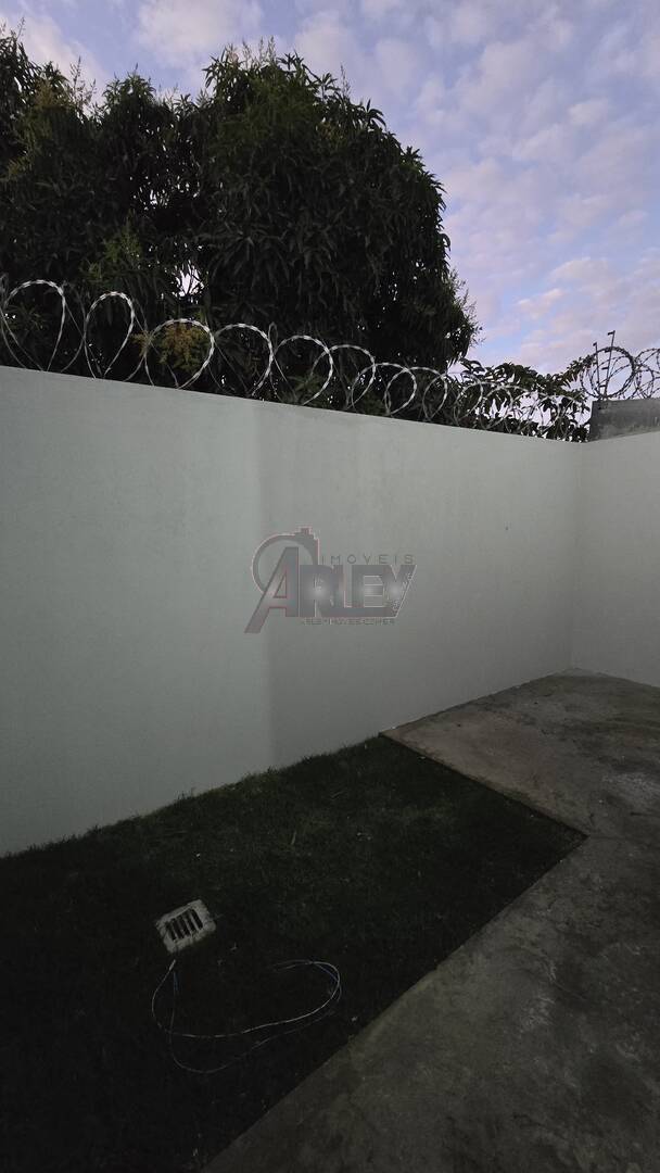 Casa à venda com 3 quartos, 75m² - Foto 23