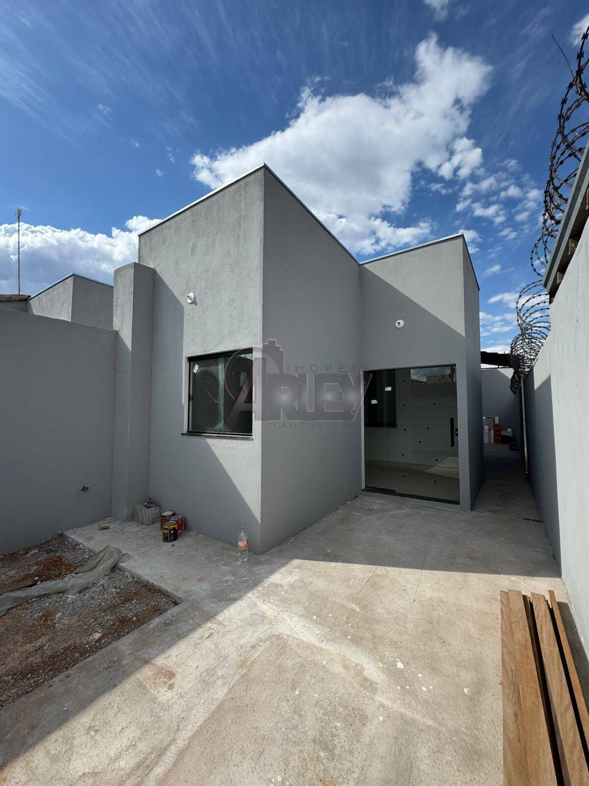 Casa à venda com 3 quartos - Foto 2