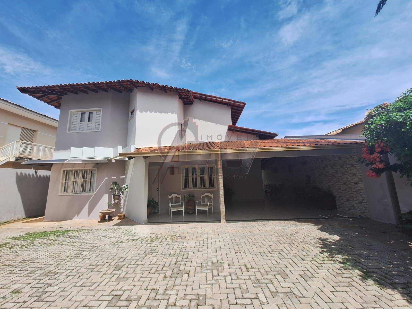 Excelente Casa à Venda no Bairro Morada do Sol