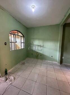 Casa à venda com 3 quartos, 200m² - Foto 3