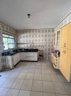 Casa à venda com 3 quartos, 200m² - Foto 12