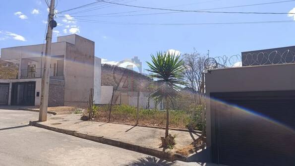 Terreno à venda, 180m² - Foto 4