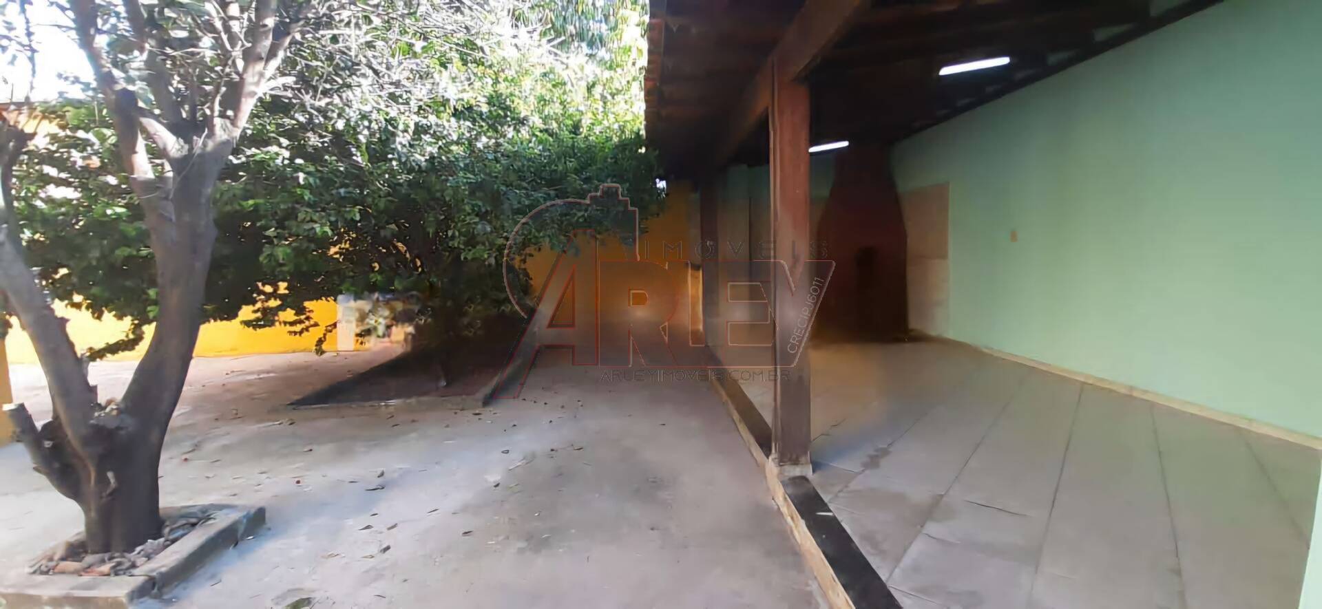Casa à venda com 3 quartos, 330m² - Foto 5