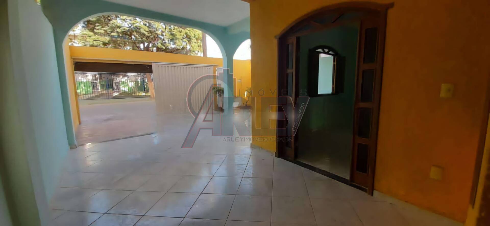 Casa à venda com 3 quartos, 330m² - Foto 11