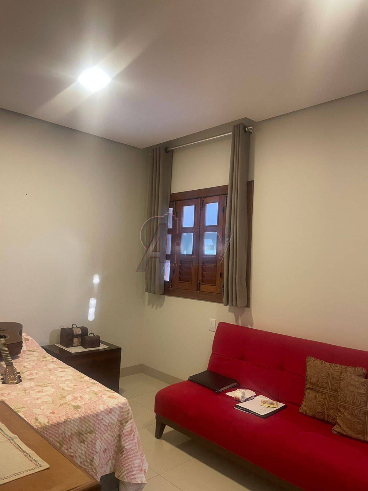 Casa à venda com 3 quartos, 250m² - Foto 7