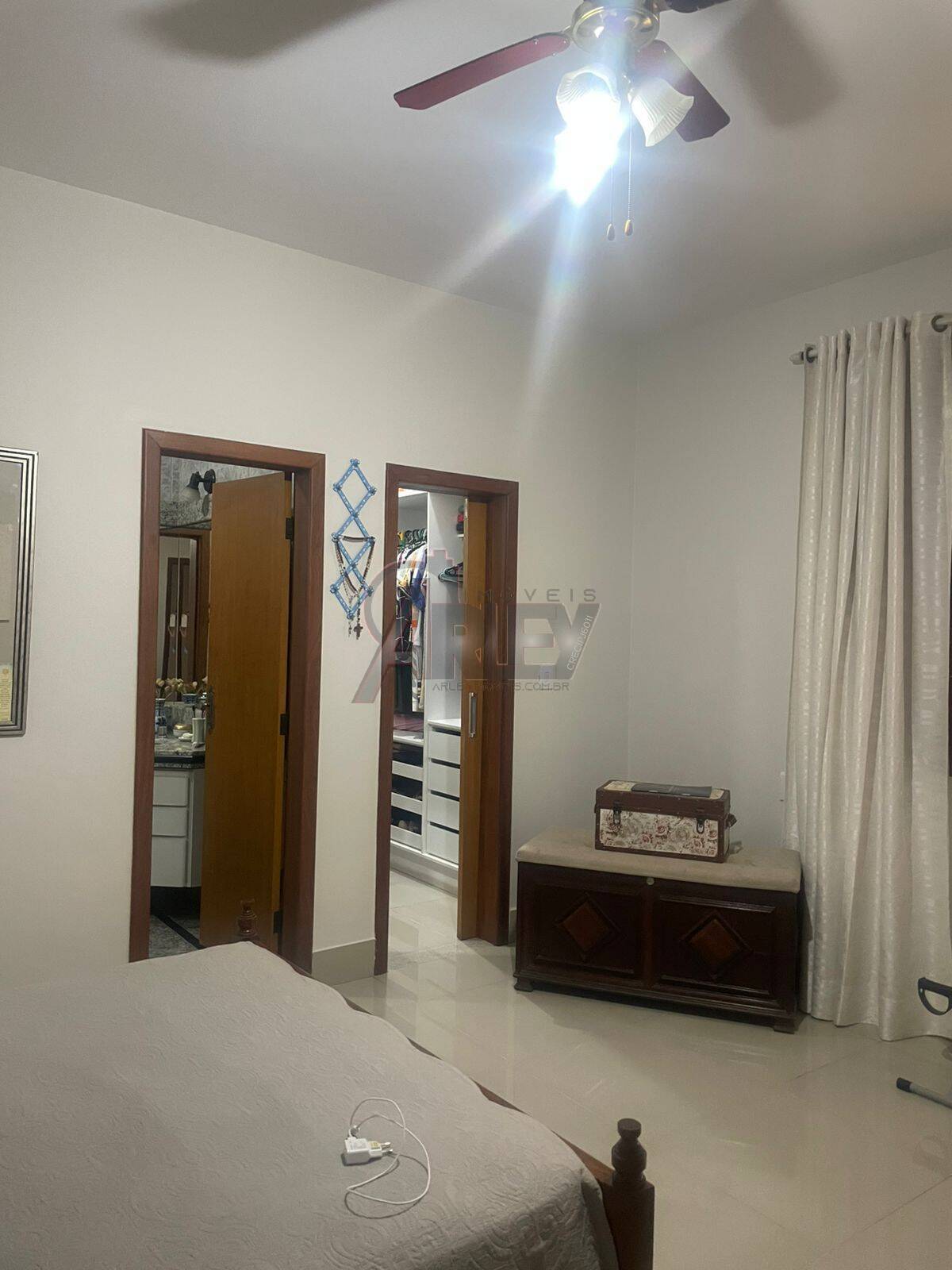 Casa à venda com 3 quartos, 250m² - Foto 19