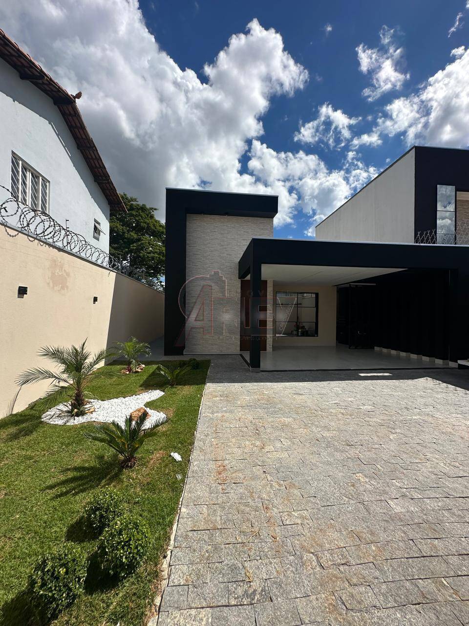 Casa, 3 quartos, 106 m² - Foto 1