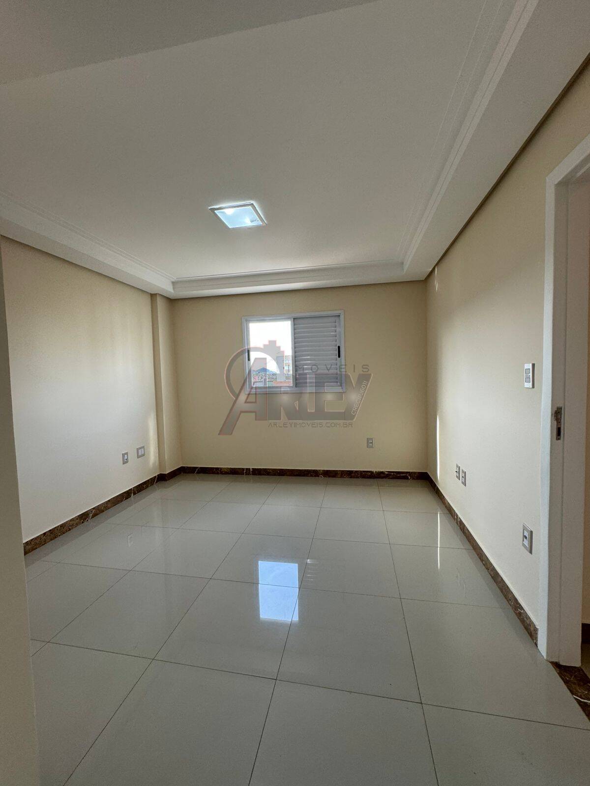 Apartamento, 3 quartos, 107 m² - Foto 2