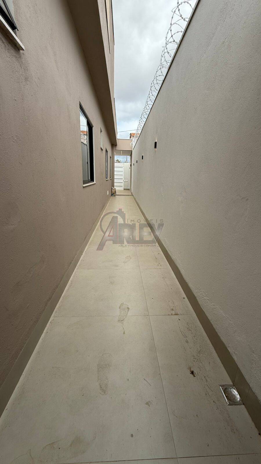 Casa à venda com 3 quartos, 120m² - Foto 4