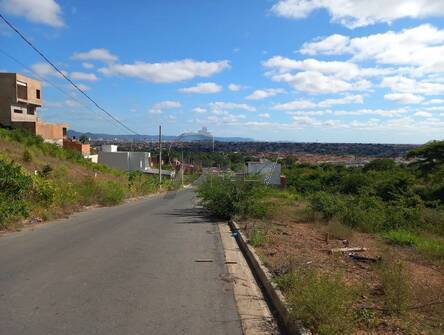 Terreno, 180 m² - Foto 1