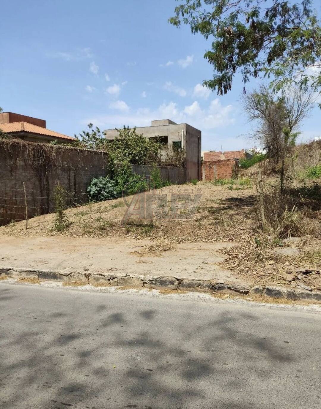 Terreno, 300 m² - Foto 2